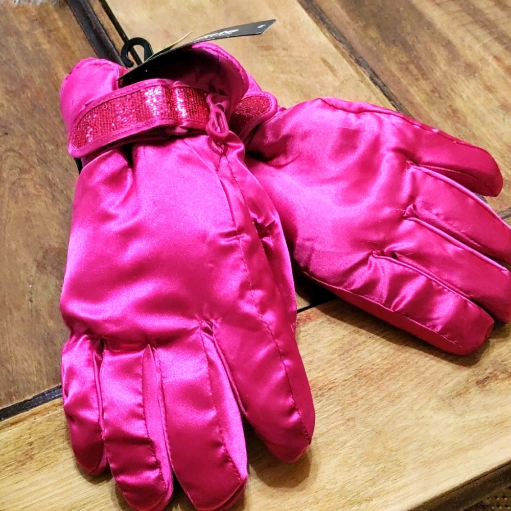 Athletech Thinsulate girls winter gloves. Hot Pink